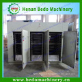 China Máquina deshidratadora industrial de fruta de aire caliente aprobada CE con bandejas y carritos 008613253417552